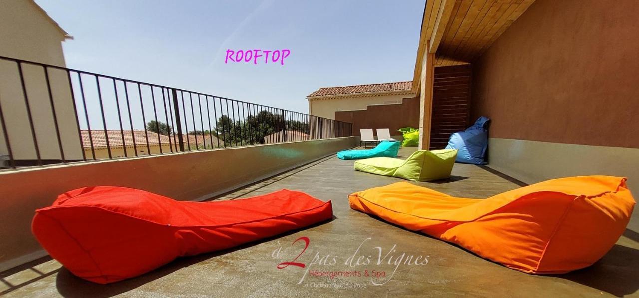 A 2 Pas Des Vignes, Hebergements Et Spa, Maison Numero 6, A Chateauneuf Du Pape Buitenkant foto