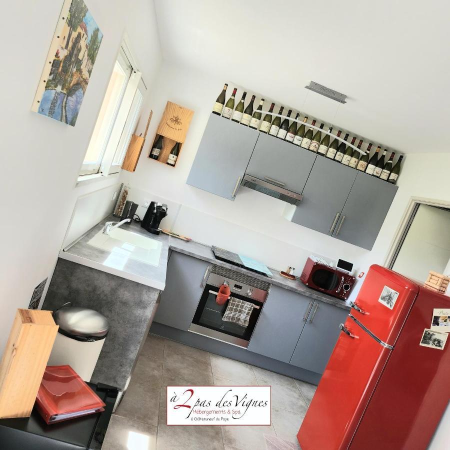 A 2 Pas Des Vignes, Hebergements Et Spa, Maison Numero 6, A Chateauneuf Du Pape Buitenkant foto